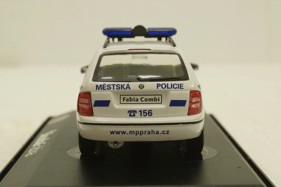 Skoda Fabia Combi, Mestska Policie, white, 143ABX-004XB, Abrex 1:43 - Image 4 of 4