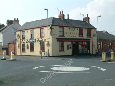 Photo 6x4 The Spread Eagle Withernsea  c2005