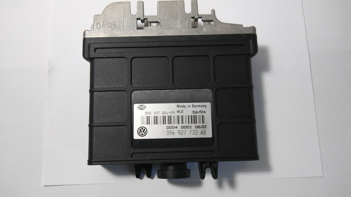 Genuine VW Cabrio Golf Jetta Trans Control ModuleTCM 096927733AB  
