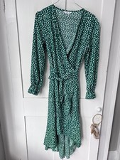 Gorgeous pregnancy Wrap dress in green With flower print in small