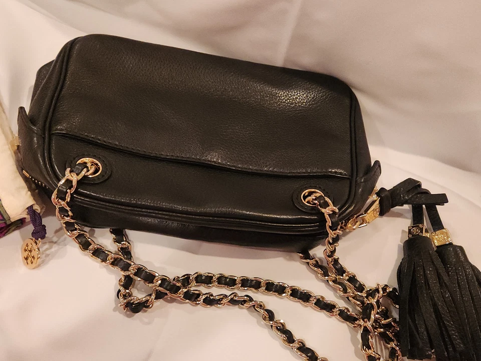 Tory Burch Thea Crossbody Bag Black - TORY BURCH Soft Leather Bag - Image 4 of 4