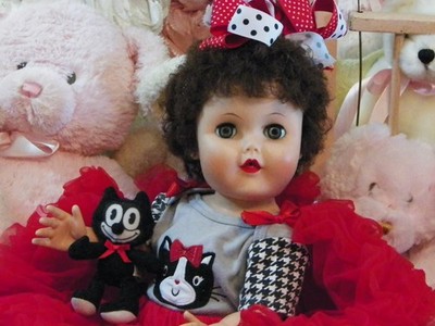 Vinyl Baby Doll 20'' Adorable Outfit Big Green Eyes 1950's Era SO CUTE!