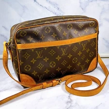✨Good item✨ Louis Vuitton Trocadero Shoulder Bag Crossbody Monogram Brown