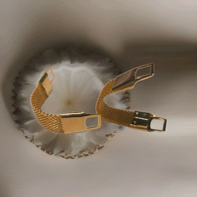 Cufflinks Gold Wrap Around Mesh Chain