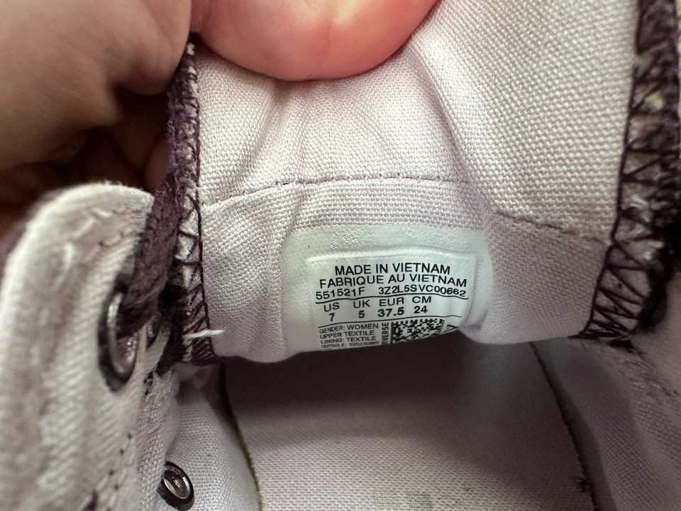 Converse Chuck Taylor All-Stars Maroon Plum Womens Size 7 - Image 4 of 4