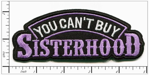 Parche bordado para planchar estilo motociclista You Can’t Buy Sisterhood - Imagen 2 de 2