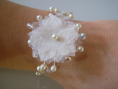 Collier Fantaisie Femme Fleur Ivoire Et Cristal – Idéal Pour Mariage Ou Soirée