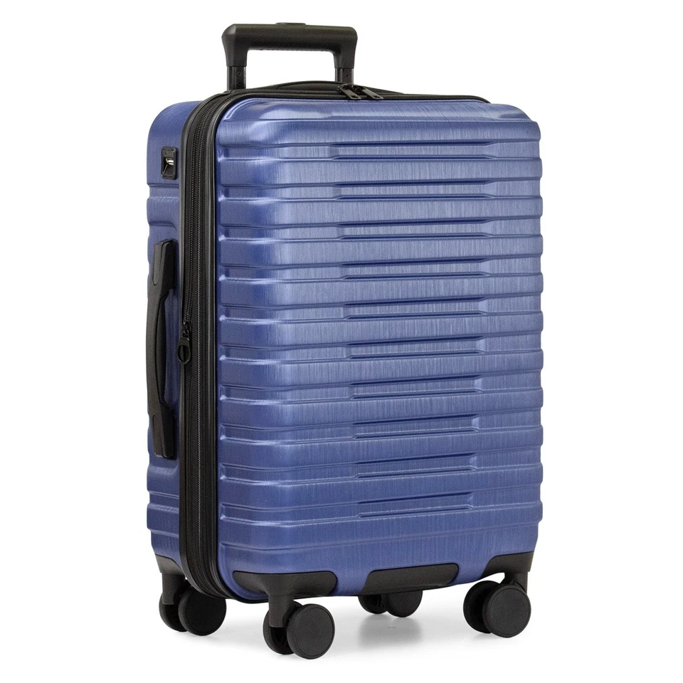 Equipaje de mano giratorio rígido de 22" U.S. Traveler Boren con puerto USB Foto 2 de 4