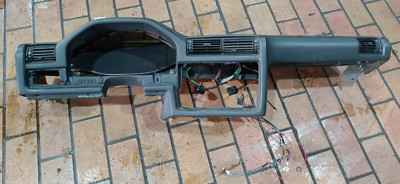 Original BMW 3er E30 Touring Limo Schalttafel Armaturenbrett Schwarz