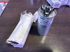 60 + 7.5 uf MFD 370 440 VAC Round Dual Capacitor 12795 Replaces C36075R C46075R