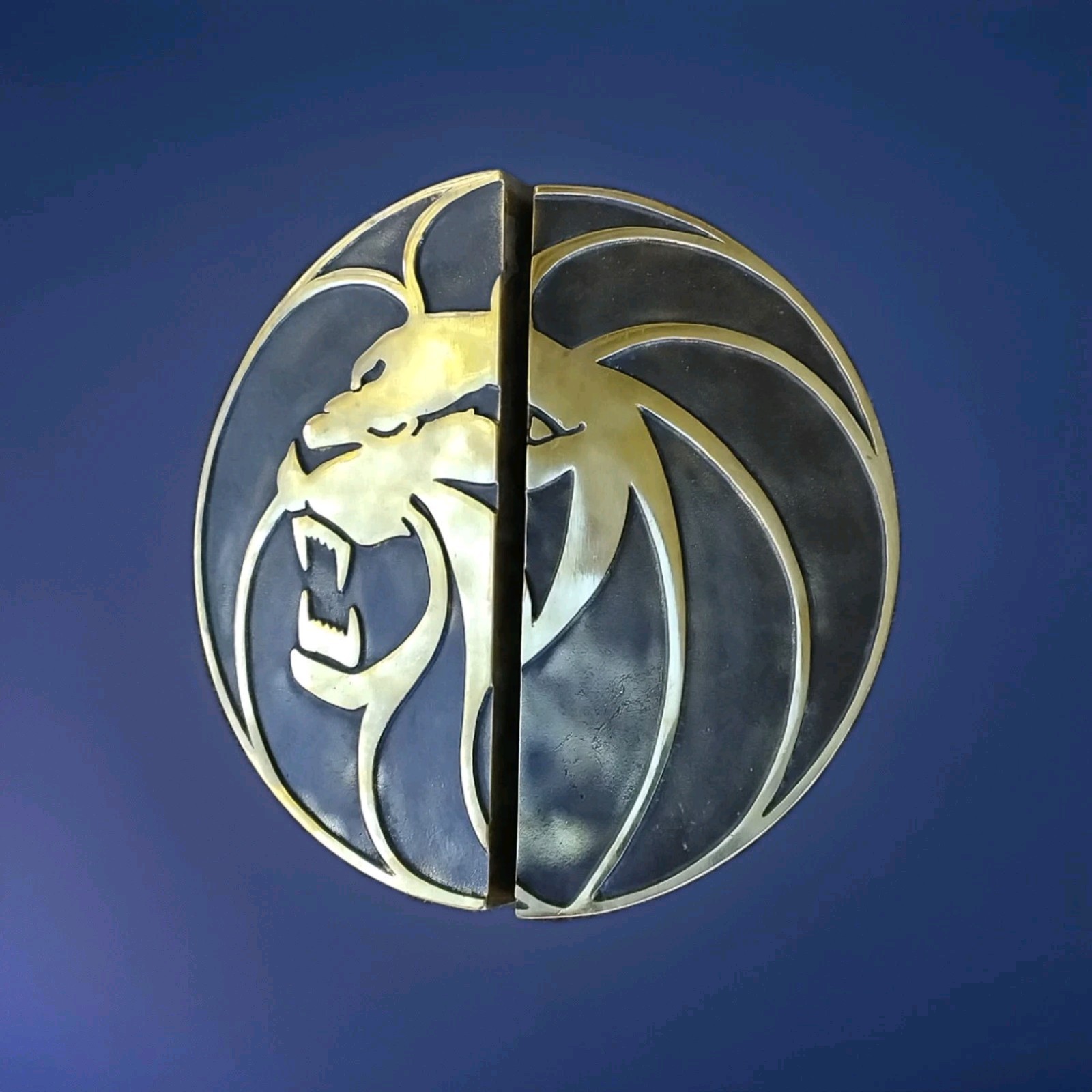 MGM GRAND RESORT & CASINO: ORIGINAL BRASS LION'S HEAD DOOR PULLS