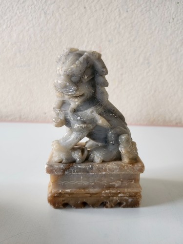 Vintage Jade Speckstein Foo Hund Löwe Figur Statue Buchstütze Figur 6" × 3,5" - Bild 8 von 8
