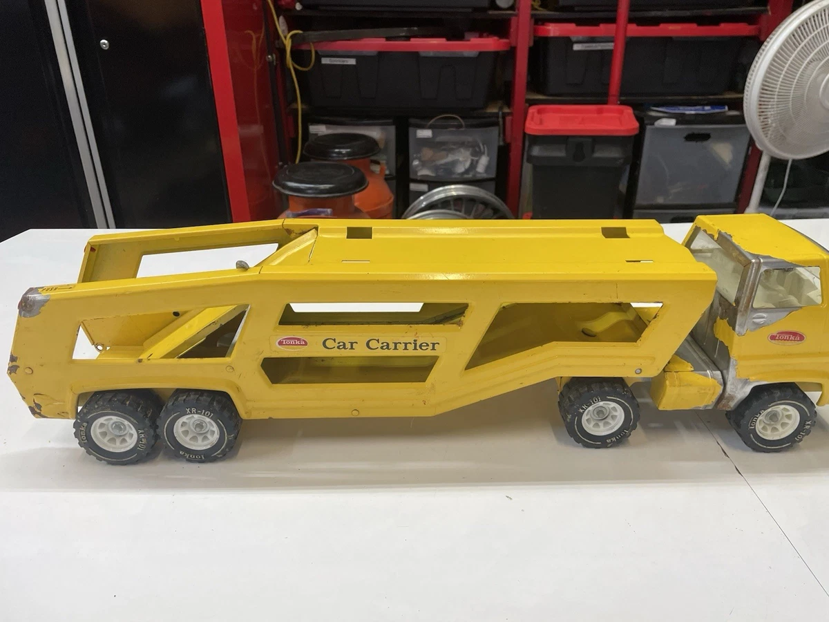 25+ 1970 Vehicle Year Vintage Manufacture Diecast Tractor Trailers