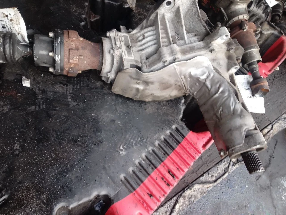 EQUINOX   2013 Transfer Case 381350 - Image 2 of 4
