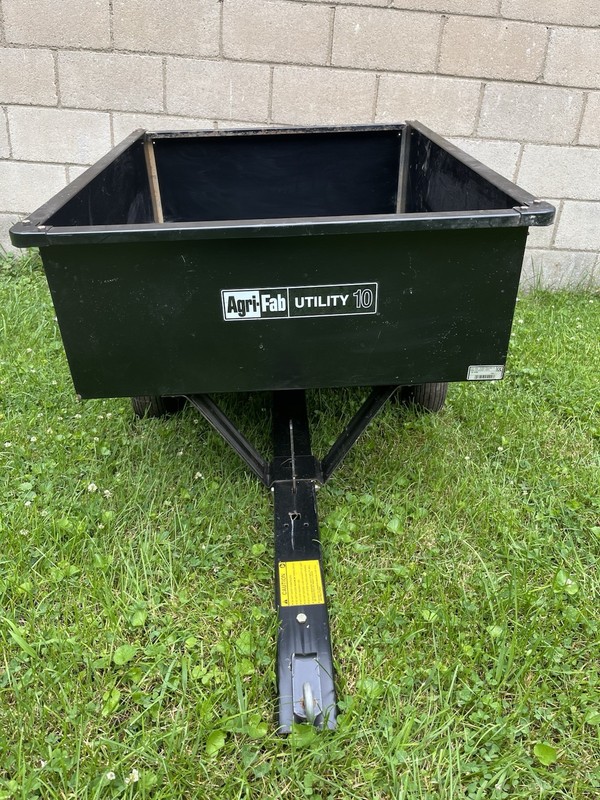 Agri-Fab 10 750-Pound Max Utility Tow behind Dump Cart, Black