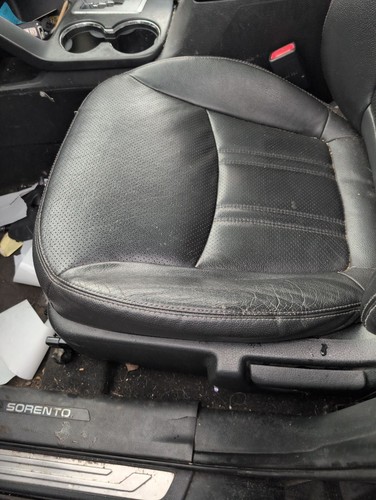 KIA SORENTO XM MKII 2010-2012 FRONT LEFT SEAT - Picture 2 of 6