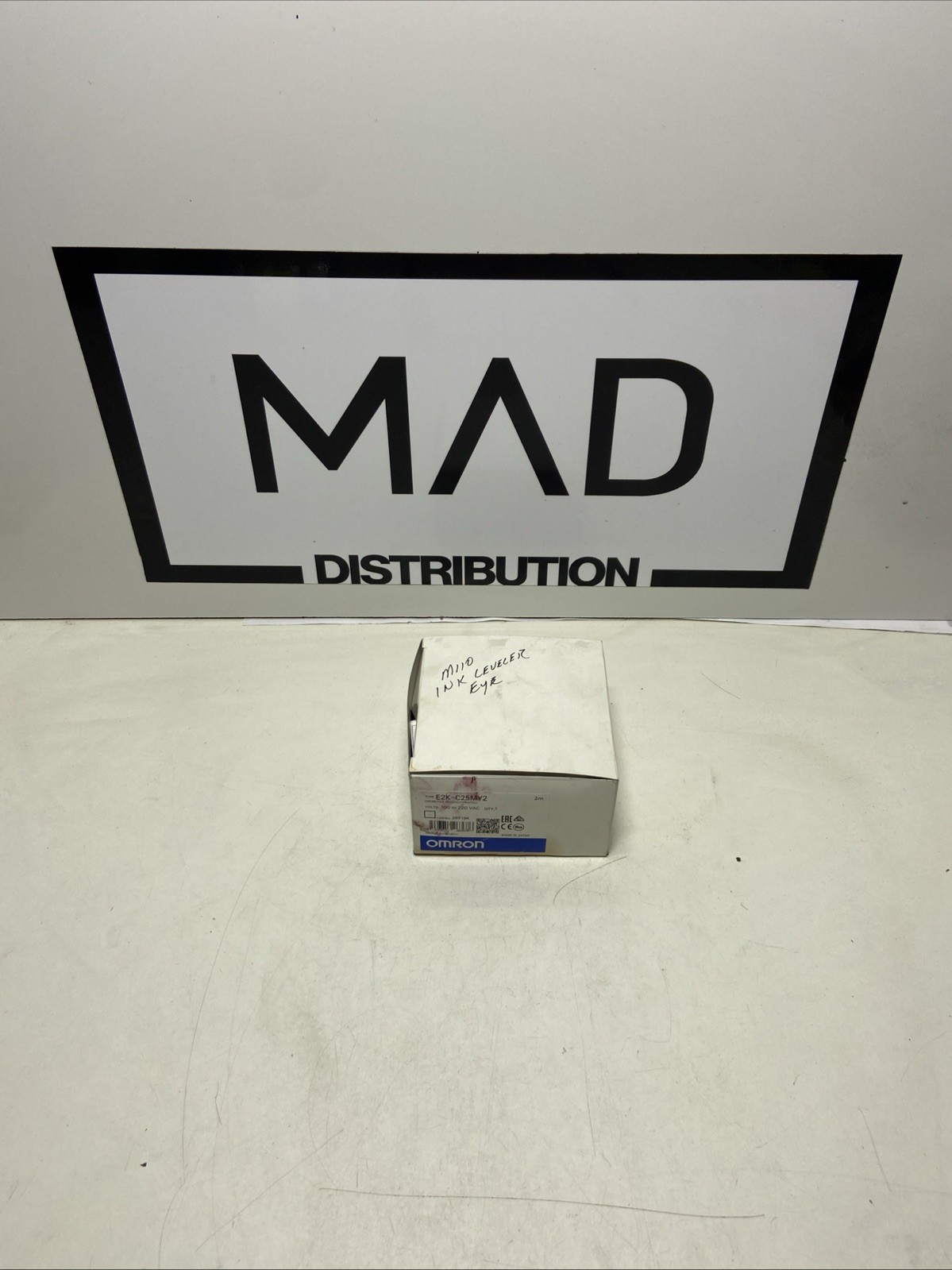 New In Box OMRON E2K-C25MY2 Proximity sensor