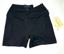 NWT Blogilates Women’s Criss Cross Scrunch Biker Shorts Black Size Medium