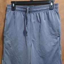 Under Armour HeatGear Men's Gray Mesh Loose Shorts M Drawstring Pockets Gym