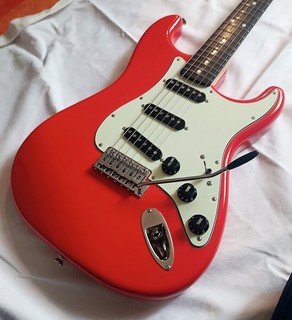 Fender Japan 70's Stratocaster 2022 International Colors
