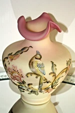 NWT Fenton QUEEN'S BIRD VASE LE Burmese Blushing Pink Design Martha Reynolds