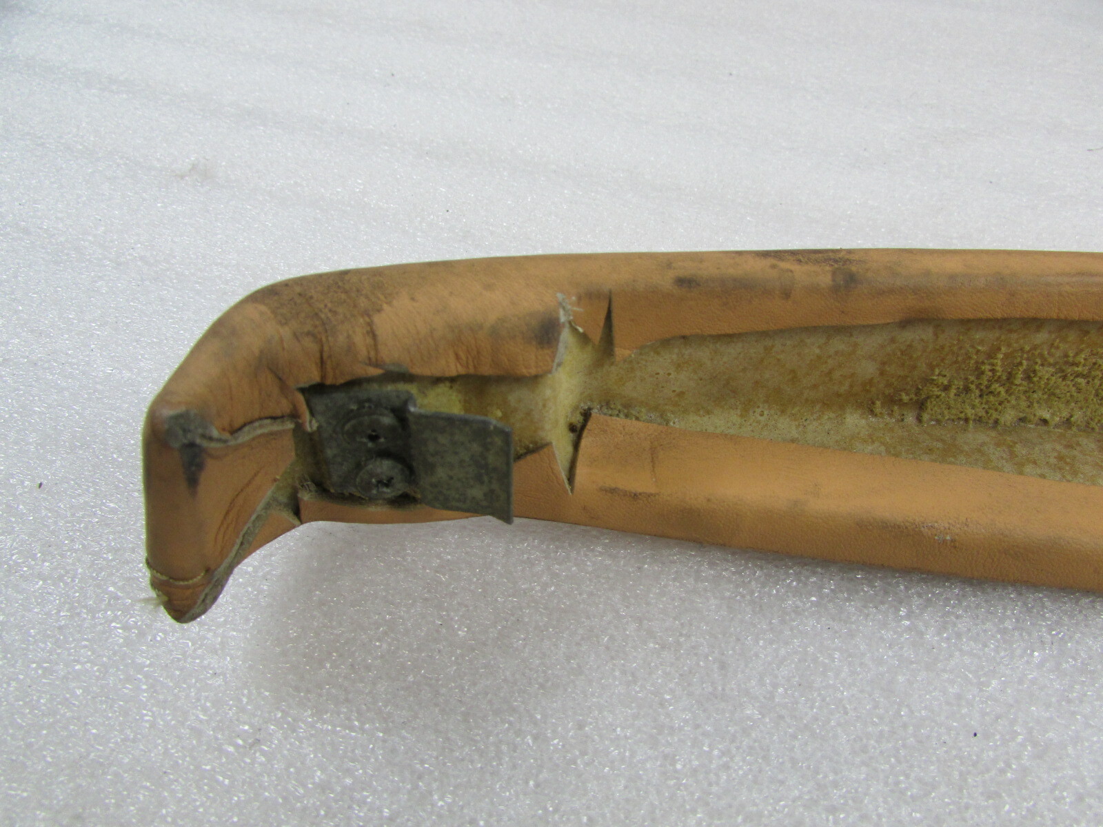 Ferrari 550, LH, Left Door Armrest, Tan, Used, P/N 64584500