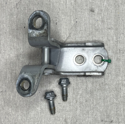 2006-2022 LEXUS IS250 IS350 FRONT DRIVER DOOR UPPER HINGE LH OEM 68720-12151