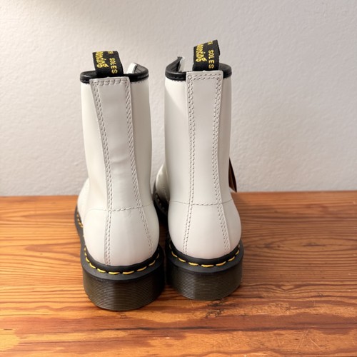 Dr. Martens 1460 Smooth Leather Lace Up Boots, White, Women's size 7 NWT - Picture 4 of 5