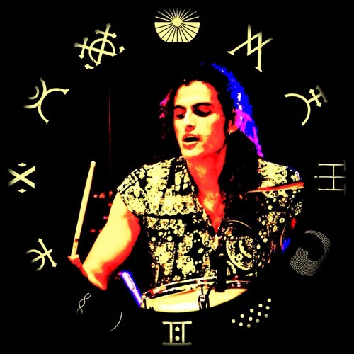 GRETA VAN FLEET SAFARI SONG EXCLUSIVE COLLECTION FIVE PENDANTS ➕ ONE CHAIN - Picture 4 of 6