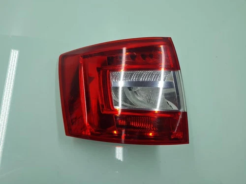 5E9945095B Piloto Trasero Izquierdo para SKODA OCTAVIA COMBI (5E5) Active 140688 - Imagen 4 de 8