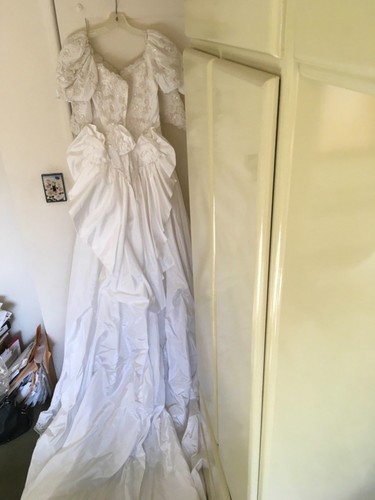 Vintage Satin Feel beaded top white formal bridal gown - Picture 5 of 6