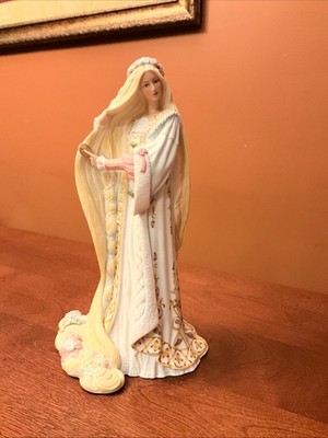 Lenox The Legendary Rapunzel Princesses Porcelain Figurine 8.5