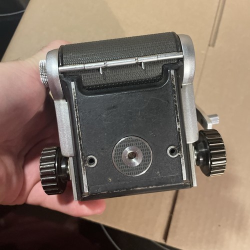 Mamiya C3 Professional TLR Film Camera Body Only - Picture 8 of 12