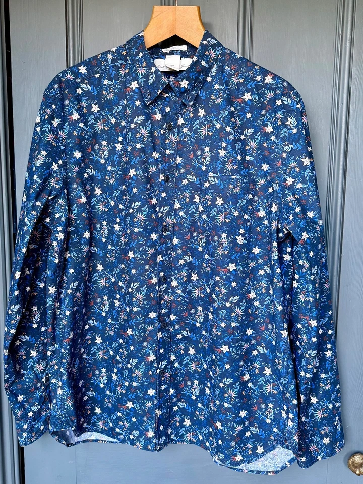 H&M LOGG Navy Blue Floral Print Shirt Large Regular Fit - Image 4 of 4