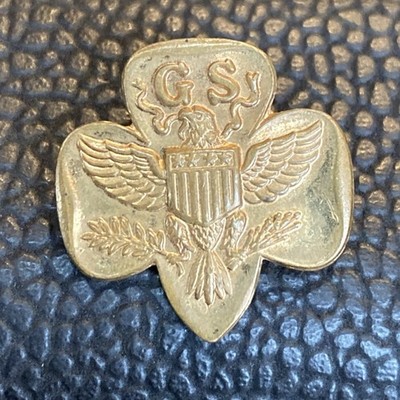 Vintage Girl Scouts GS Trefoil Eagle USA Membership Pin Brooch Gold Tone Shiny