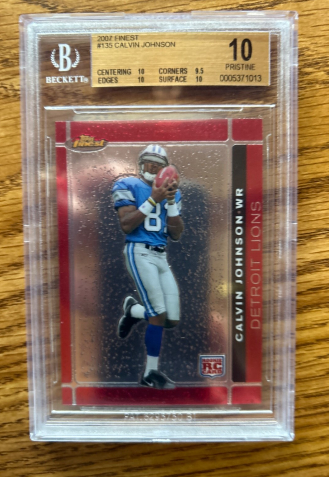 BGS 10 PRISTINE- 2007 FINEST CALVIN JOHNSON #135 BGS 10 PRISTINE RC  *WOW RARE*