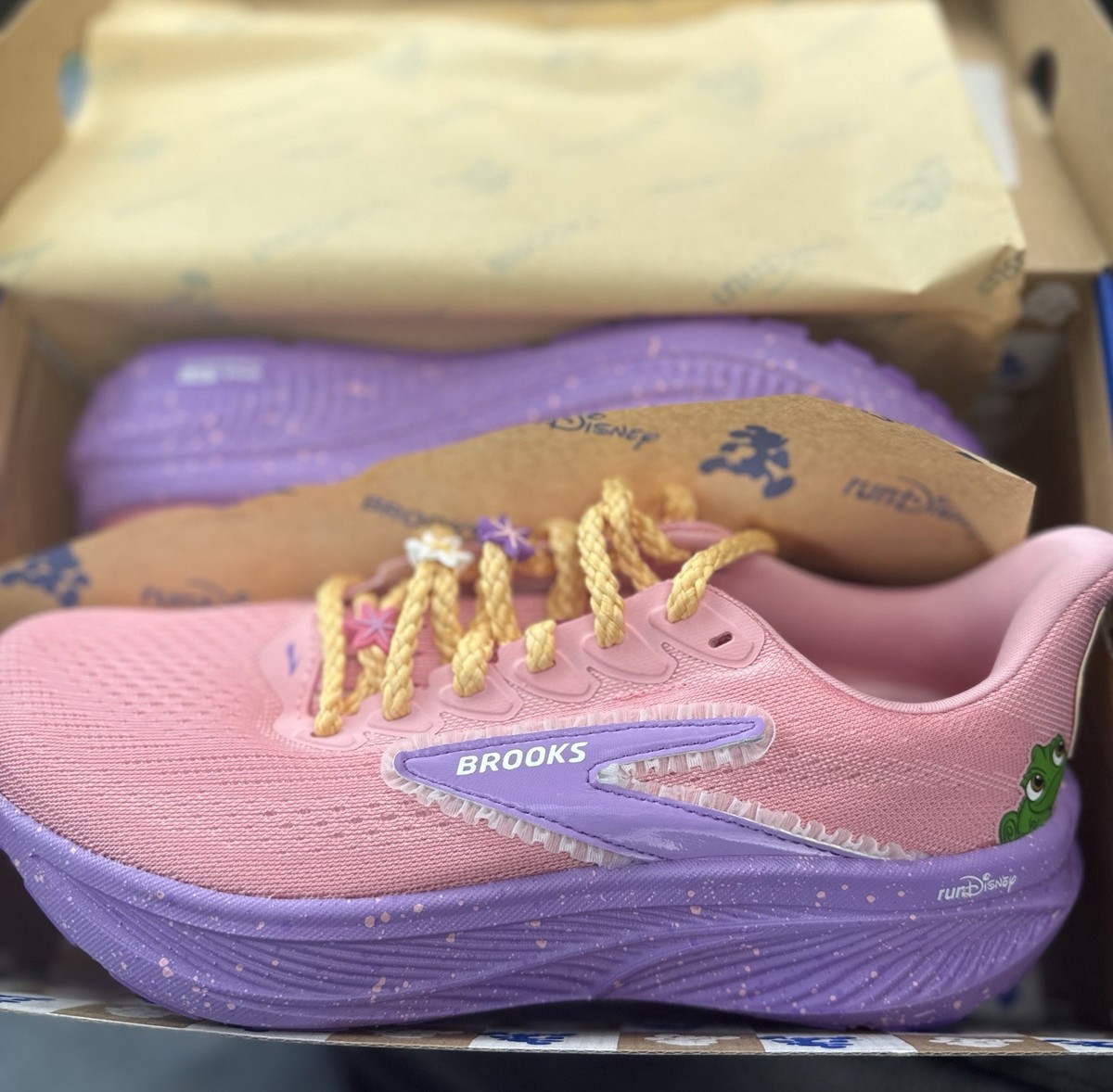 *RUN DISNEY* Brooks - 2026 Ghost 17 Rapunzel Sneakers - MENS 14M - NEW! Brooks Shoes releasing a Disney Princess collection of  main image 3