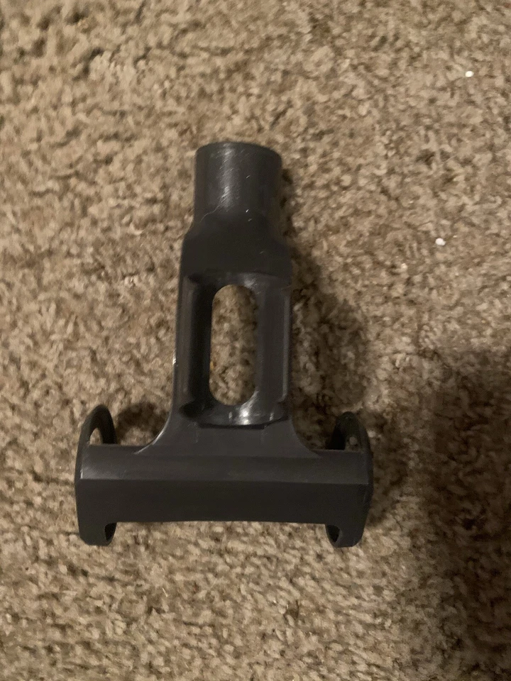 Dirt Devil Power Max Rewind UD70187 - Replacement Pet Tool Holder Bracket - Image 2 of 4