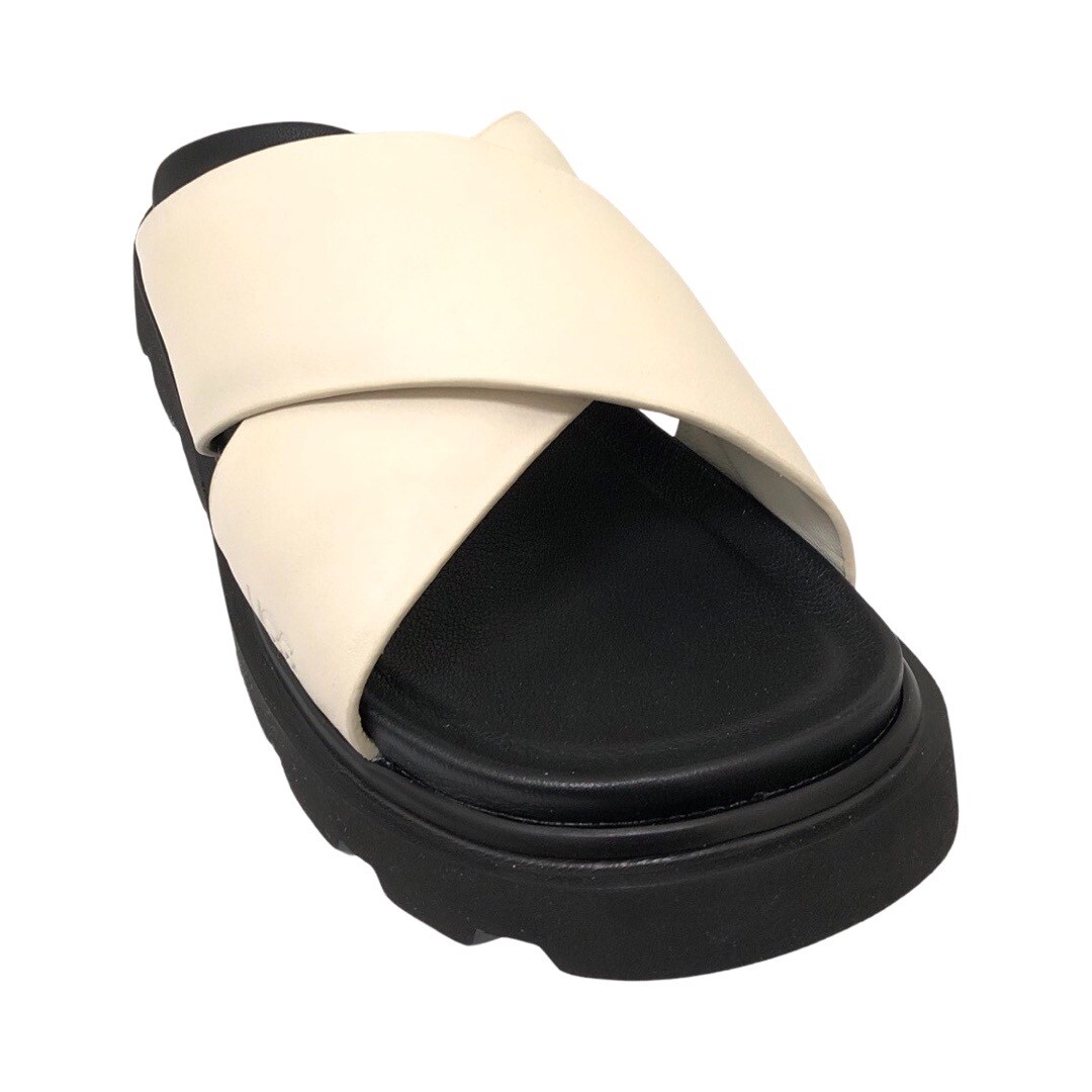 UGG Women's Capitelle Crossband Leather Platform Slides Sandals