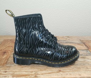dr martens 1460 pascal zebra