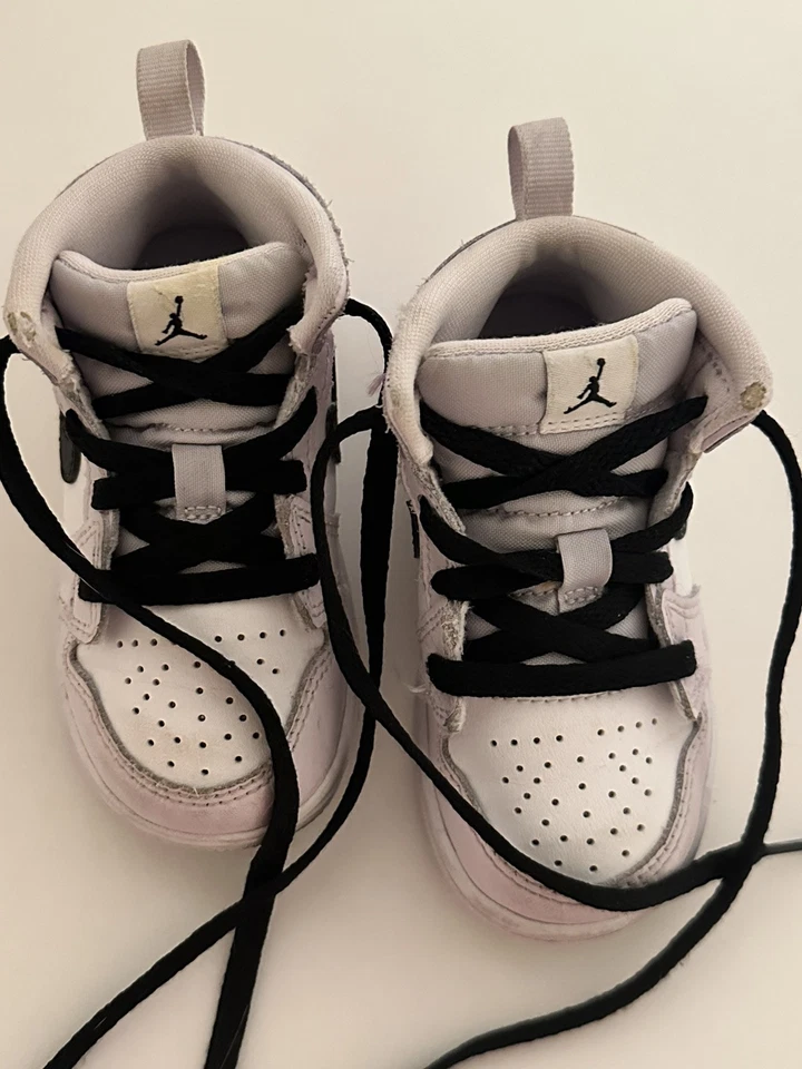 Nike Air Jordan 1 Mid Baby Shoes Youth 5.5 Purple Sneakers Athletic Toddler - Image 3 of 4
