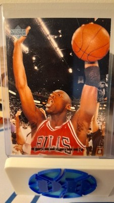 1994-95 Upper Deck Basketball Michael Jordan Rare Air #46