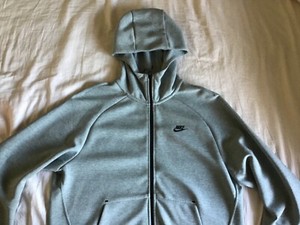 grey tech fleece hoodie