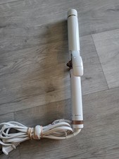 T3 Singlepass Curl 1.25 1.25 Professional Curling Iron Ceramic - White T3 Singlepass Curl 1.25 1.25 Professional Curling Iron Ceramic - White