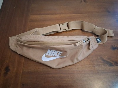 Nike Sportswear Heritage Hip Pack  Dark Driftwood