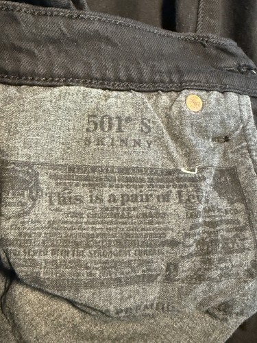 Vaquero Levis Premium 501 ajustado talla 25X32 negro Big E clásico usado en excelente estado - Imagen 11 de 18
