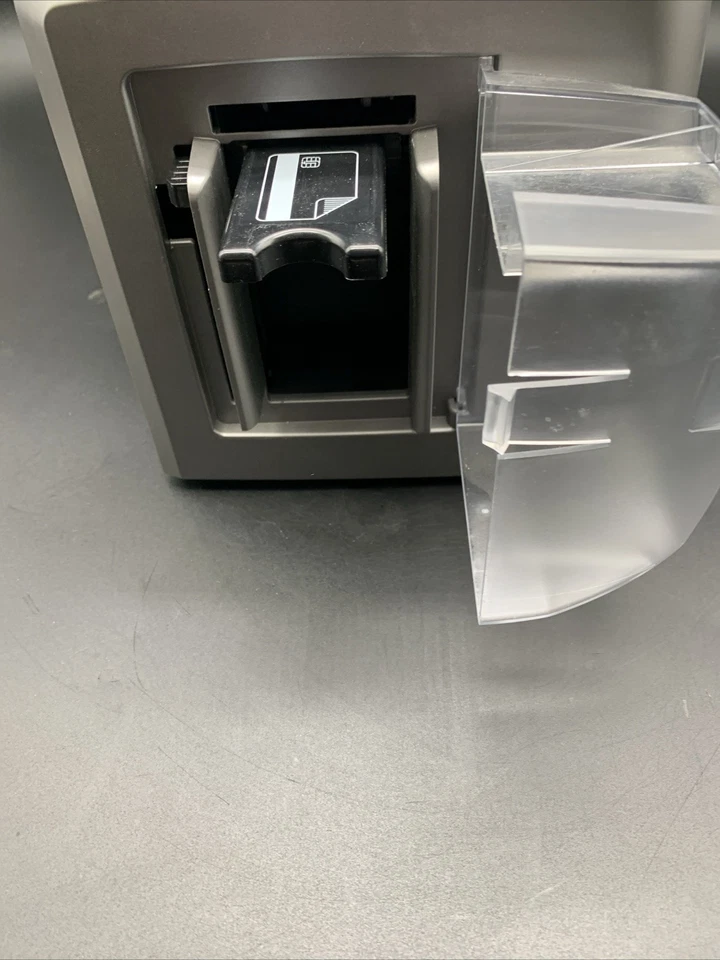 Impresora térmica de tarjetas de identificación de doble cara Fargo DTC1250e - 50100 - Usada Foto 4 de 4