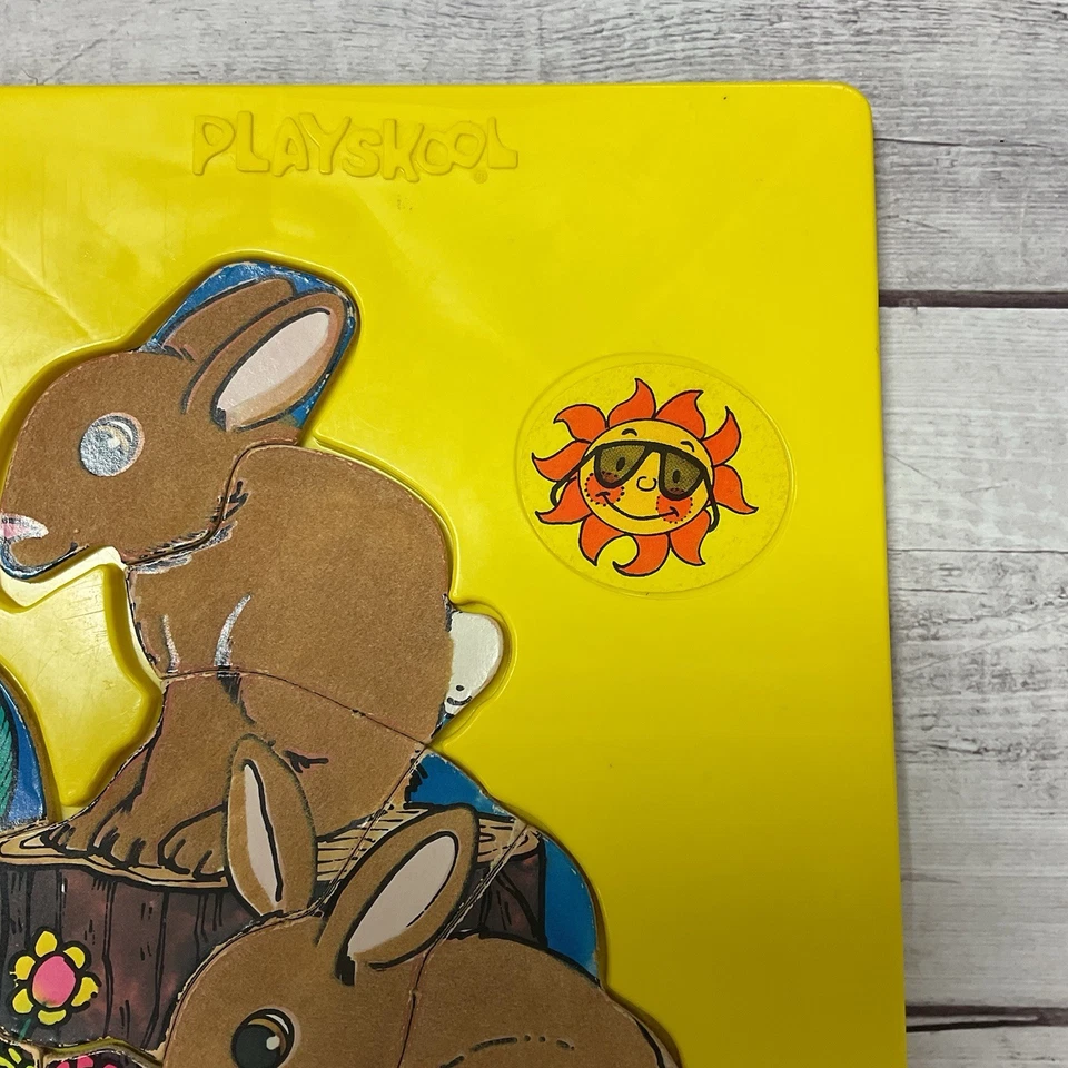 Rompecabezas de madera PlaySkool piezas flocadas conejos bandeja de plástico amarillo 7 piezas vintage Foto 3 de 4