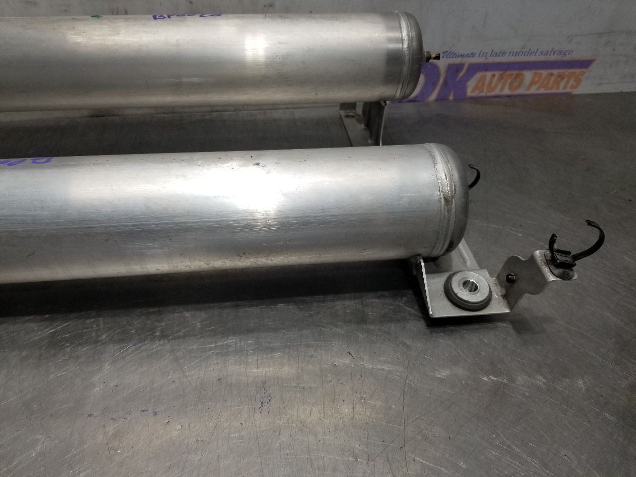 Maserati Levante 2022-2022 Air suspension compressor