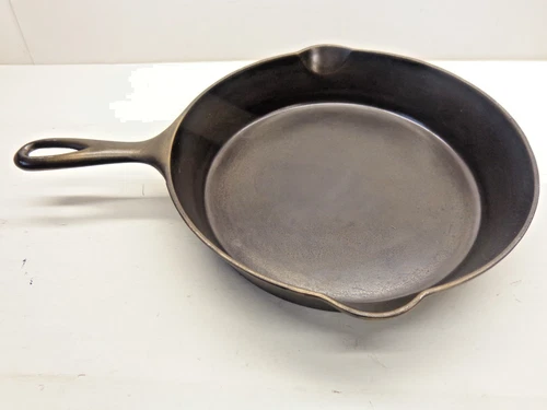 Vntge Wagner Single Arc #8 Cast Iron Skillet w/ Fire Ring 1891-1910 Refurbished